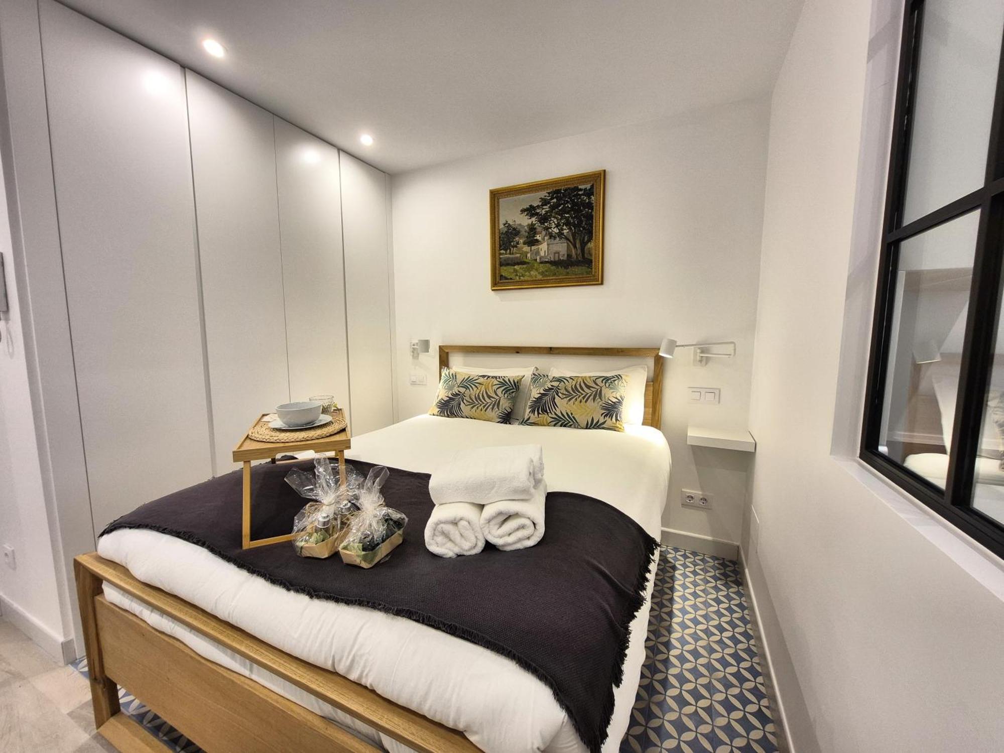 Apartamentos Plaza De Espana مدريد المظهر الخارجي الصورة