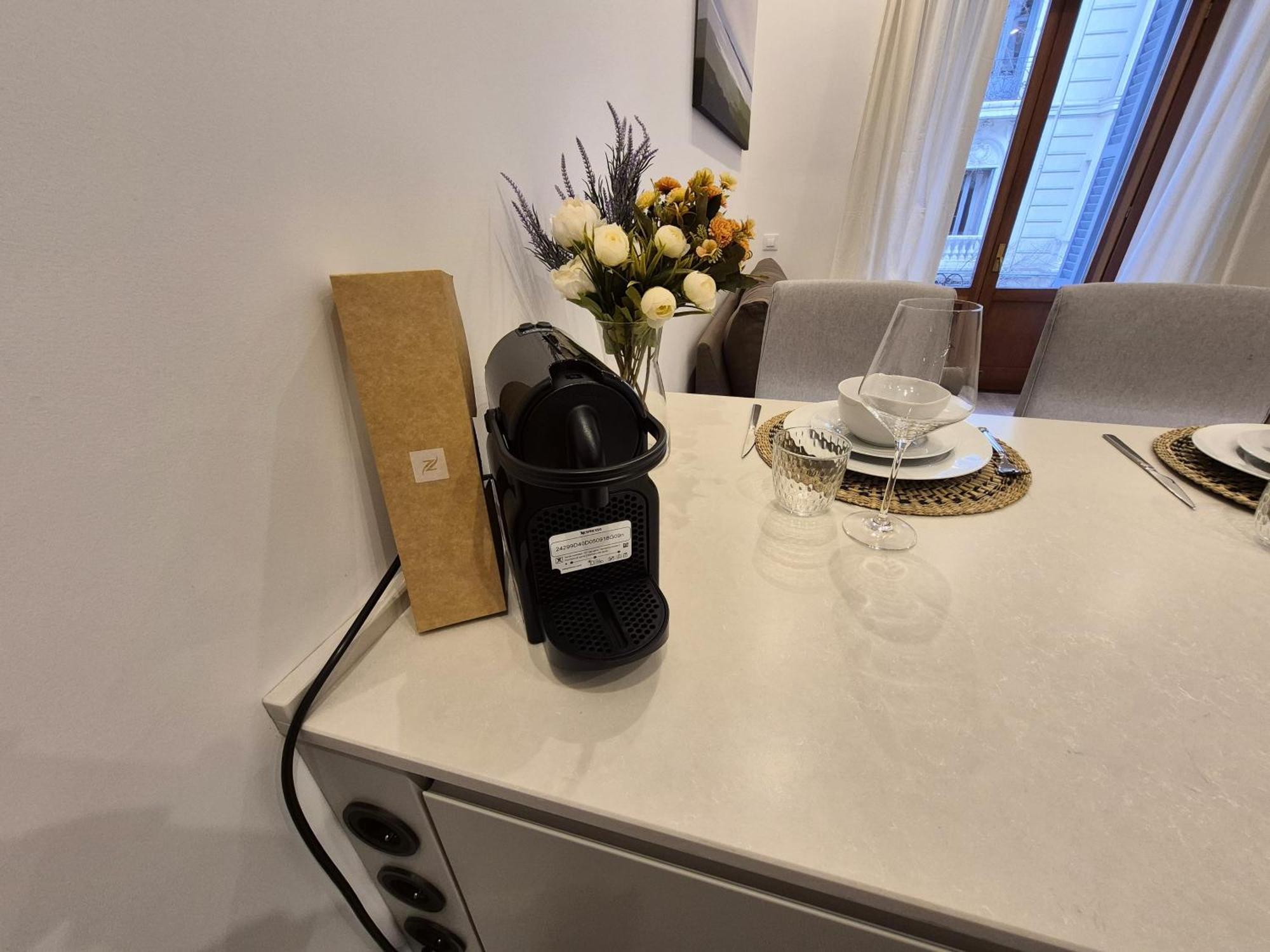 Apartamentos Plaza De Espana مدريد المظهر الخارجي الصورة