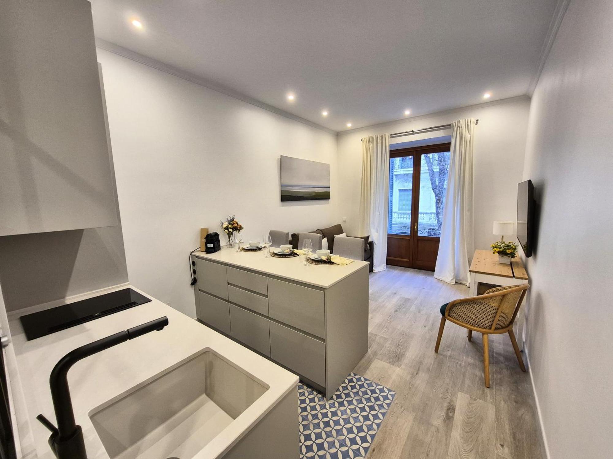Apartamentos Plaza De Espana مدريد المظهر الخارجي الصورة