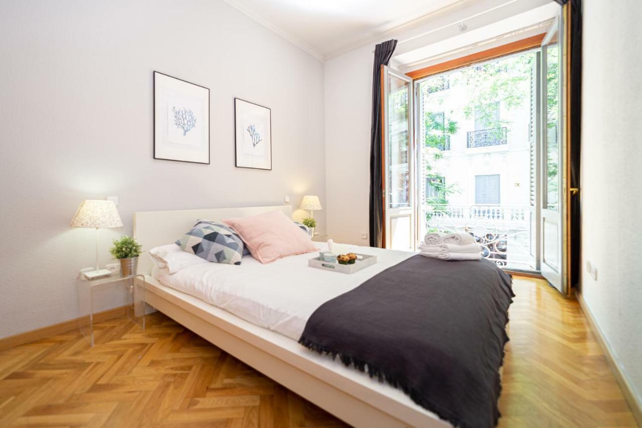 Apartamentos Plaza De Espana مدريد المظهر الخارجي الصورة