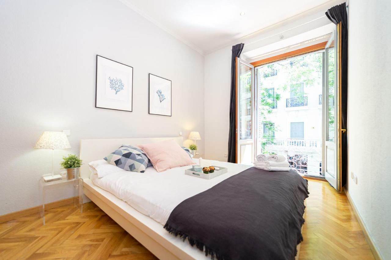 Apartamentos Plaza De Espana مدريد المظهر الخارجي الصورة