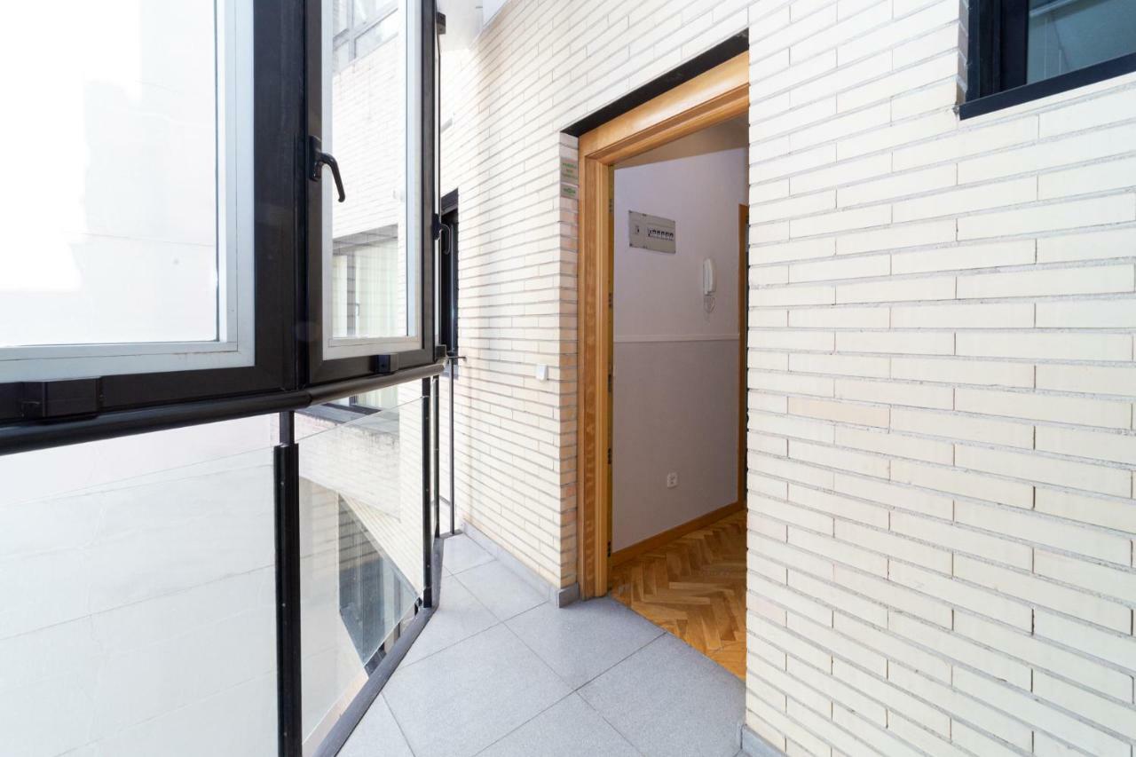 Apartamentos Plaza De Espana مدريد المظهر الخارجي الصورة