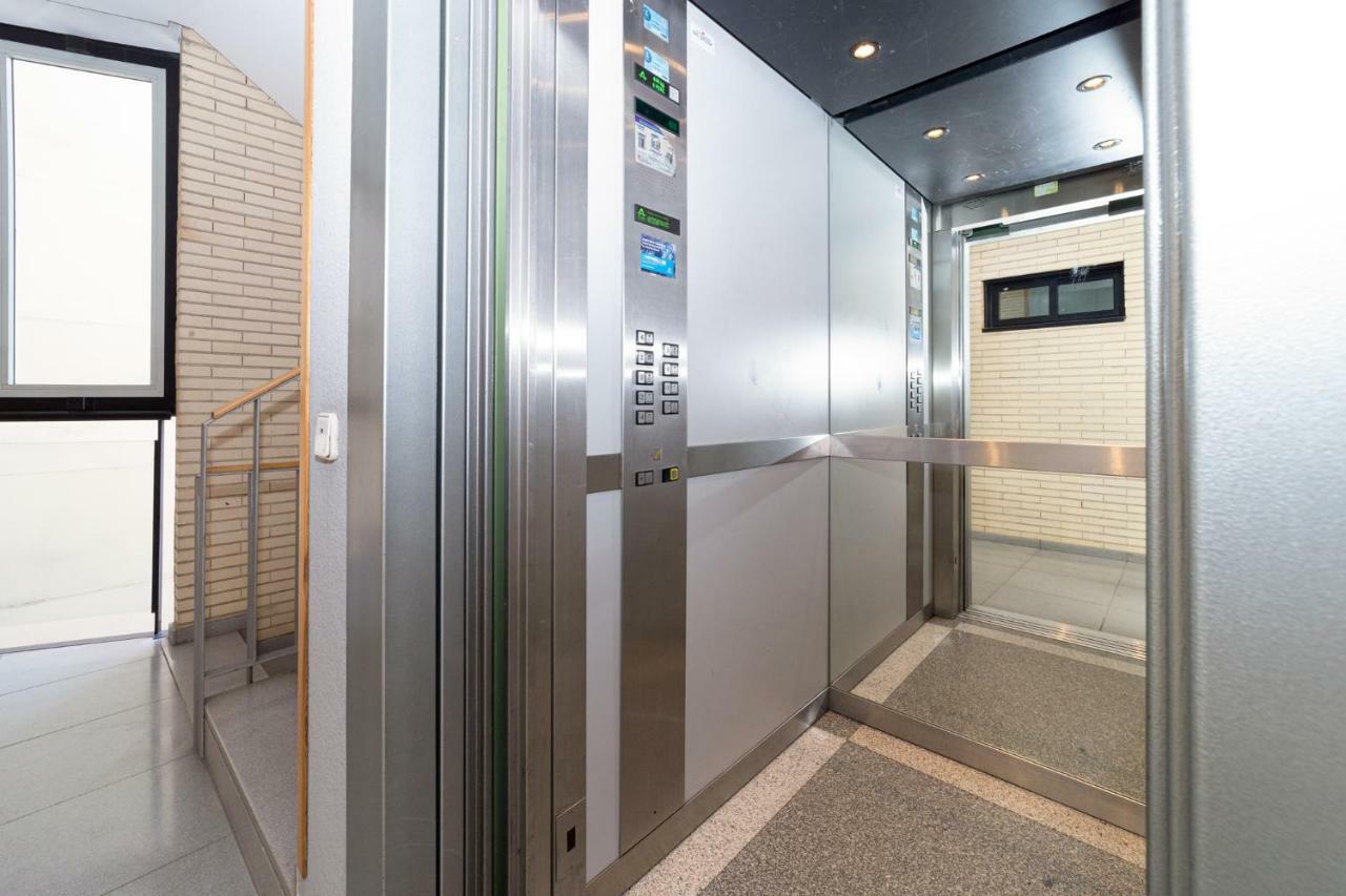 Apartamentos Plaza De Espana مدريد المظهر الخارجي الصورة