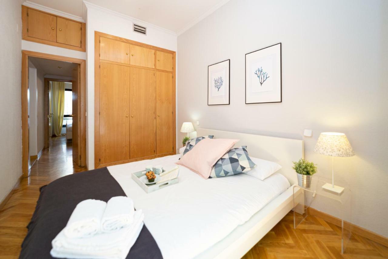 Apartamentos Plaza De Espana مدريد المظهر الخارجي الصورة